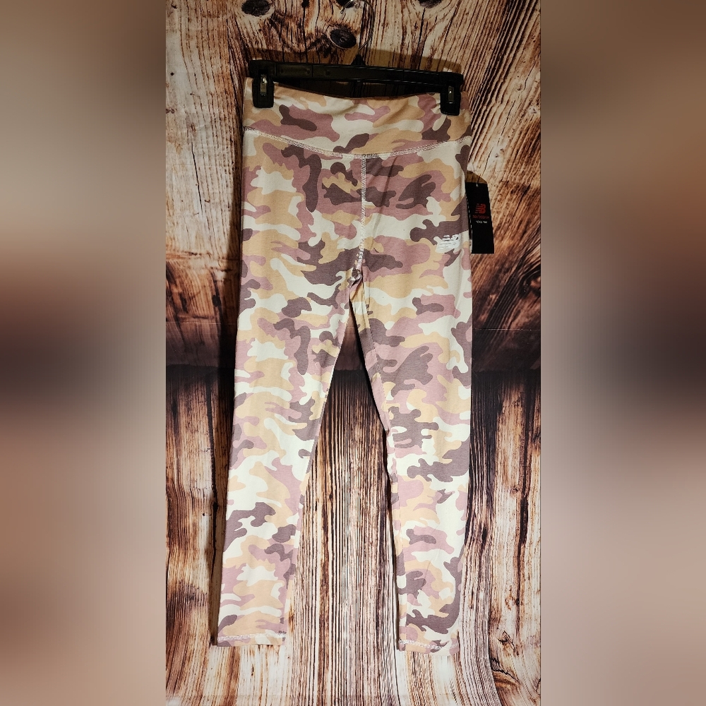 Kids Camouflage New Balance Leggings - Picture 5 of 5